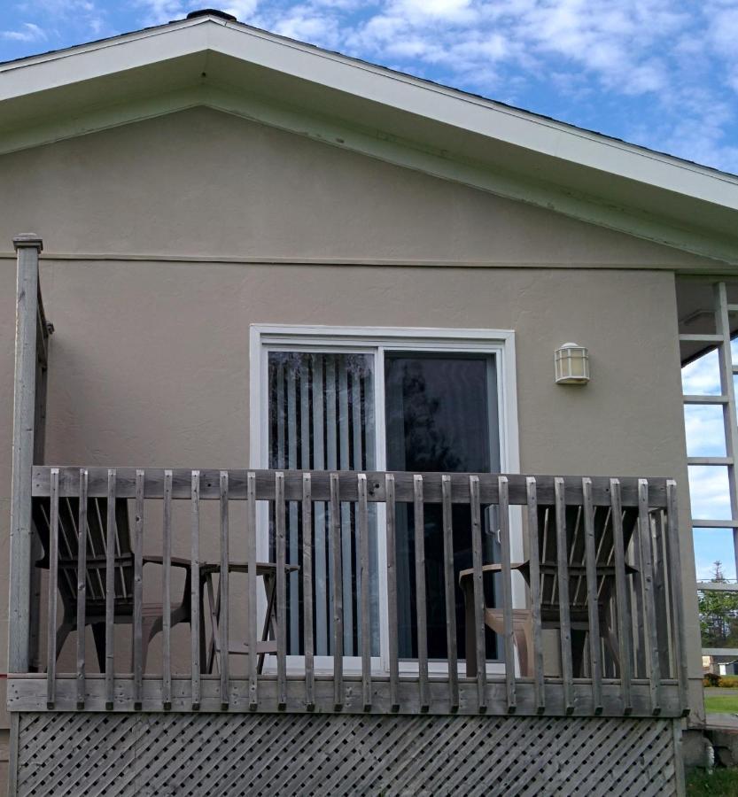 Sunny Isle Motel Summerside Bagian luar foto