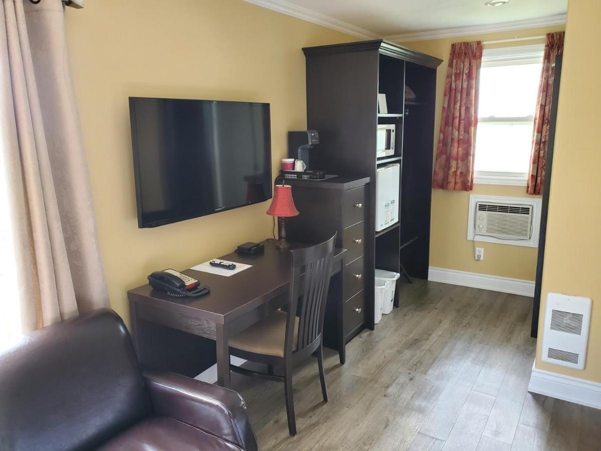 Sunny Isle Motel Summerside Bagian luar foto
