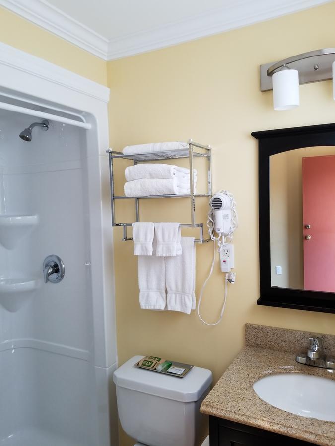 Sunny Isle Motel Summerside Bagian luar foto