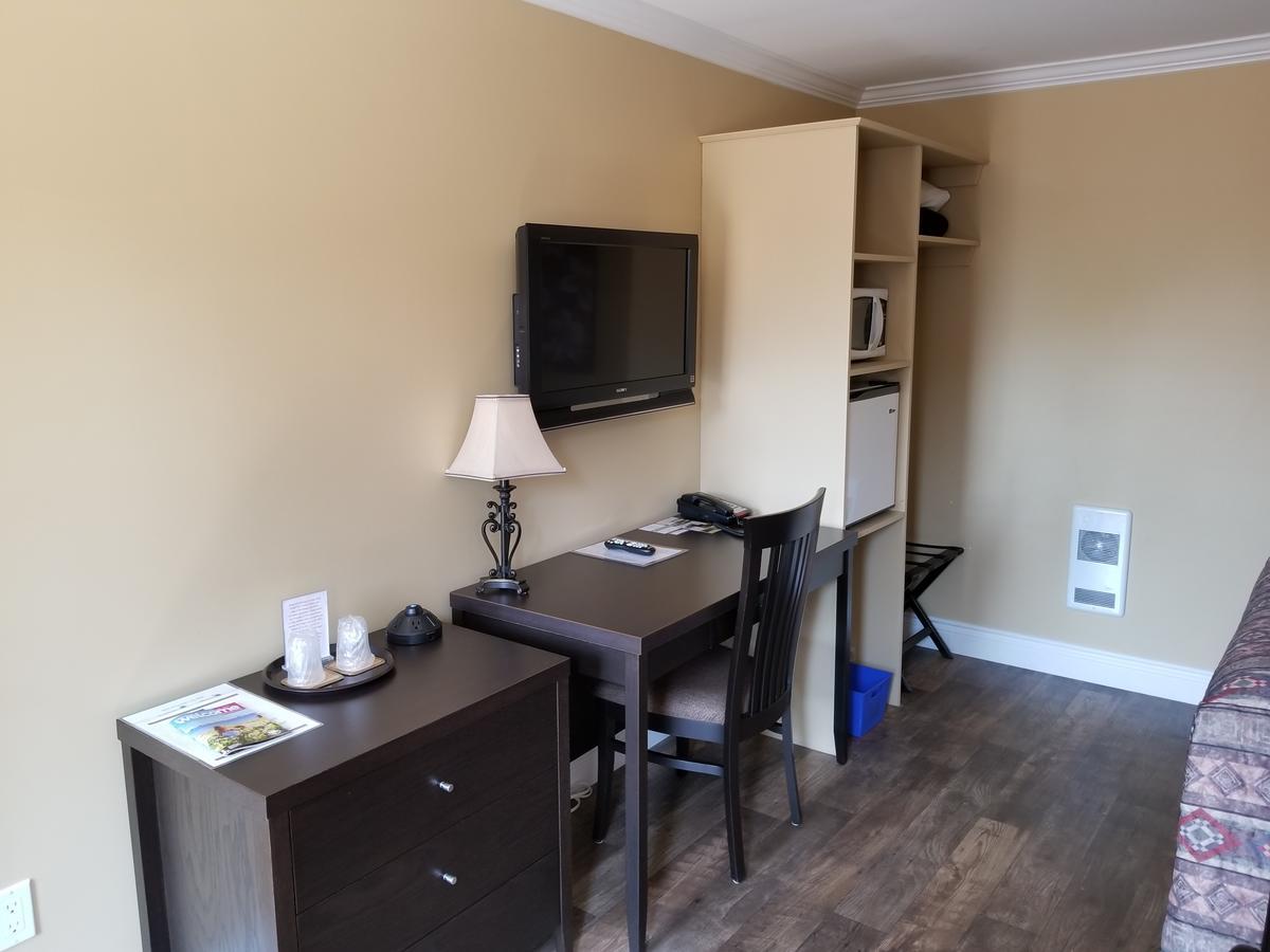Sunny Isle Motel Summerside Bagian luar foto