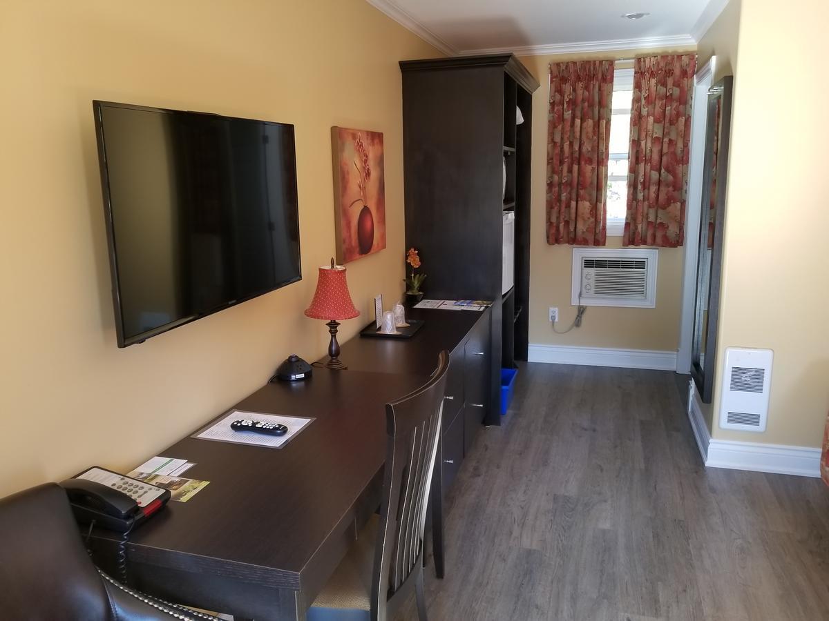 Sunny Isle Motel Summerside Bagian luar foto